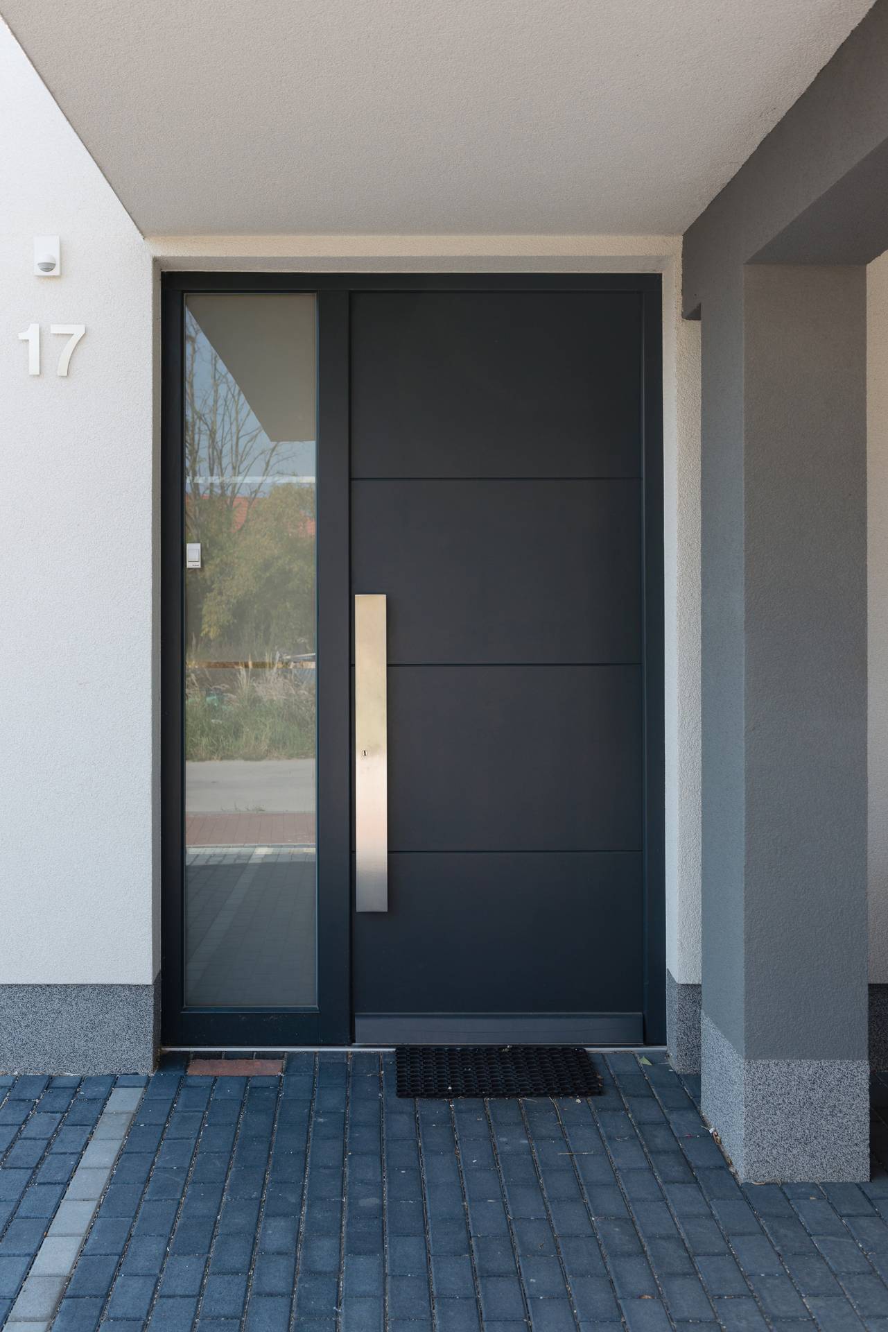 Customisation And Installation Of Aluminium Doors
