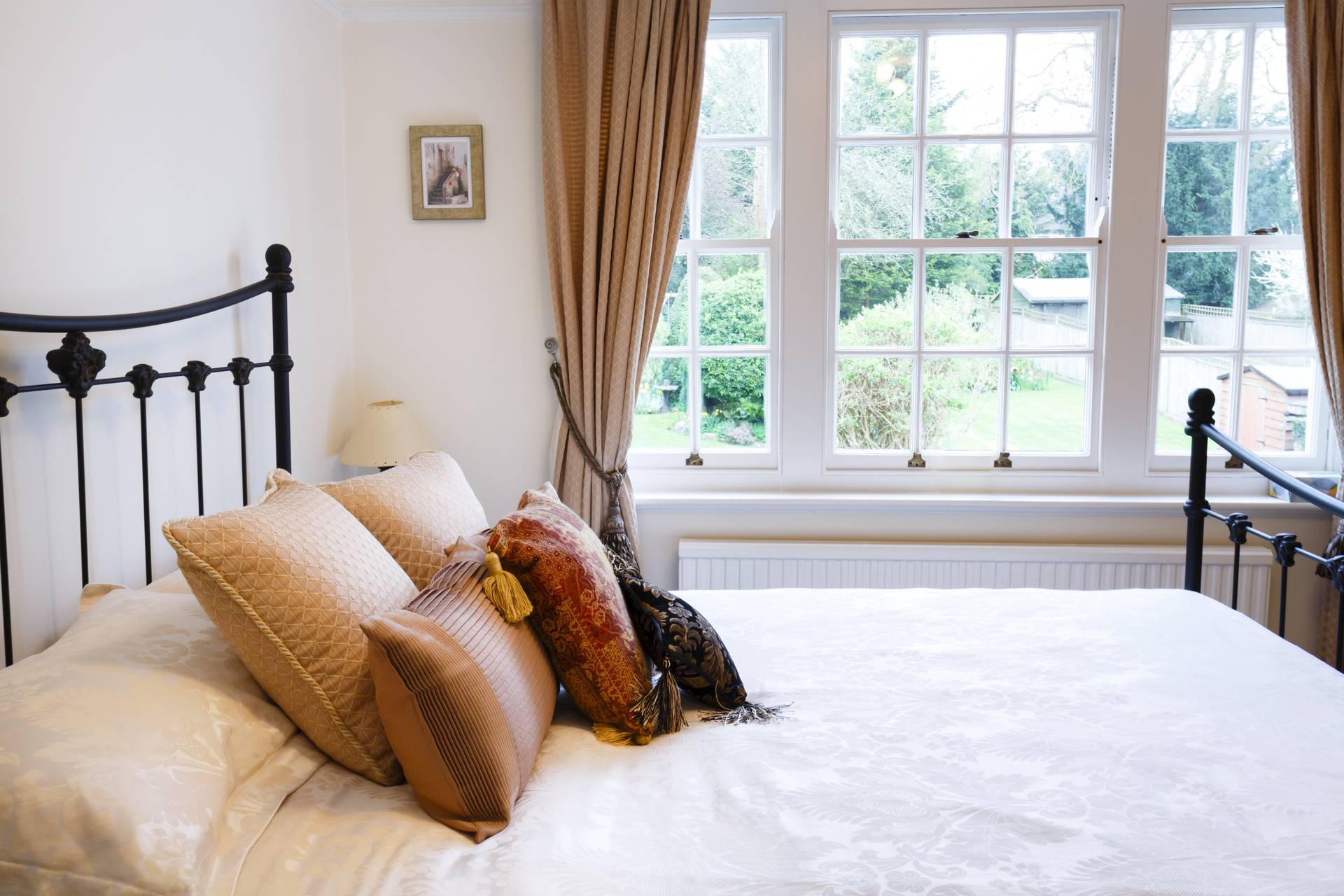 Discover The Elegance Of Sliding Sash Windows In Banbury